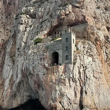 Il Sole & La Luna * Nebida